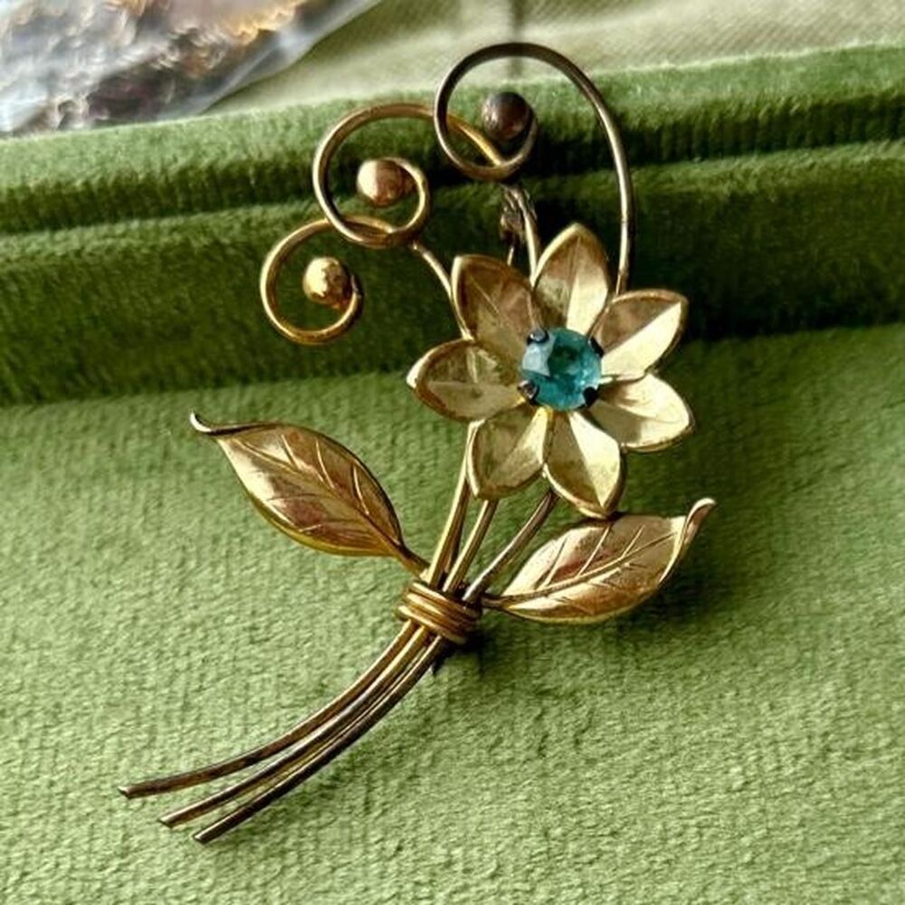 Unbranded Women's Gold and Green Jewellery